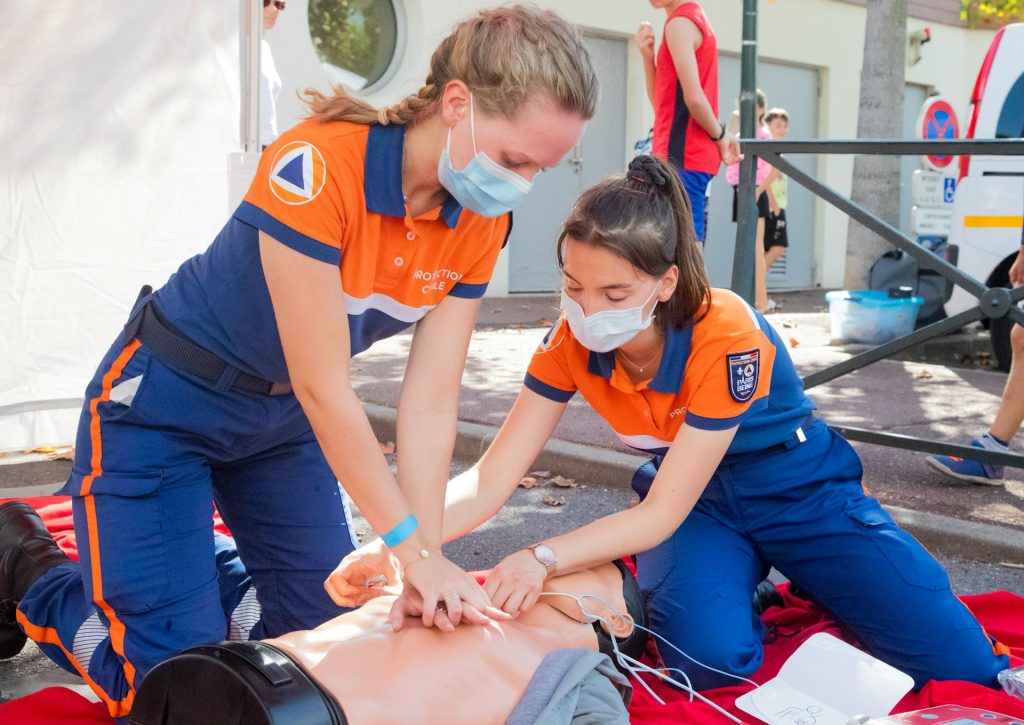 medicinski tim na vježbi